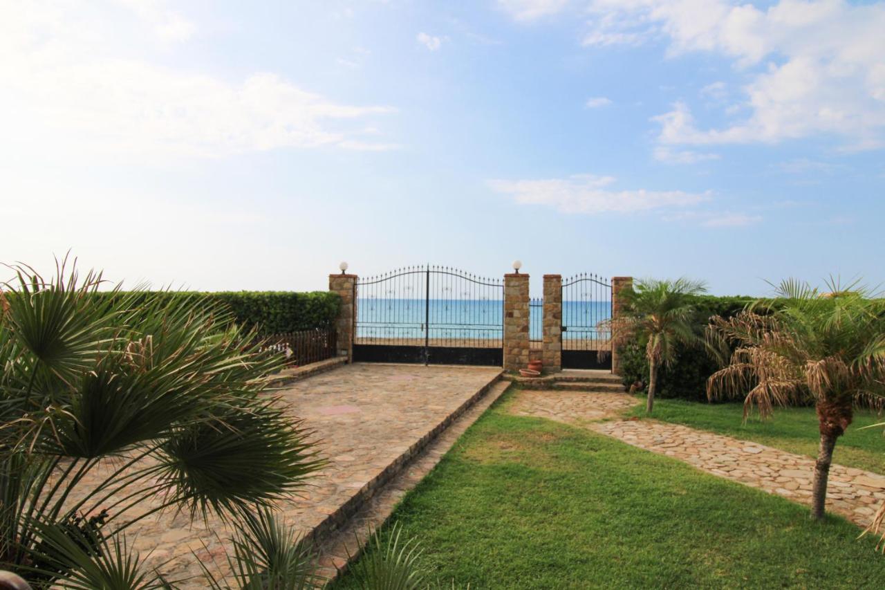 Il Geranio - Resort & Suites أكيدولتشي المظهر الخارجي الصورة