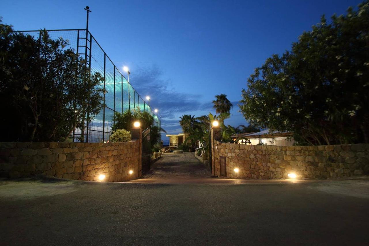 Il Geranio - Resort & Suites أكيدولتشي المظهر الخارجي الصورة