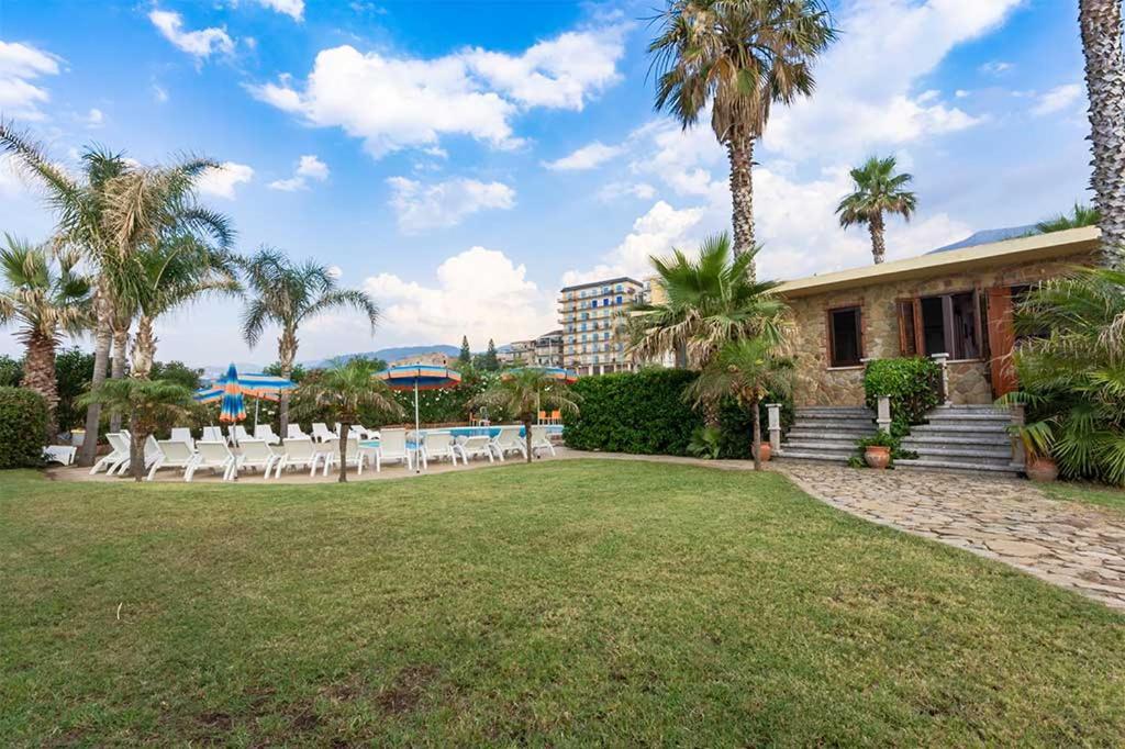 Il Geranio - Resort & Suites أكيدولتشي المظهر الخارجي الصورة